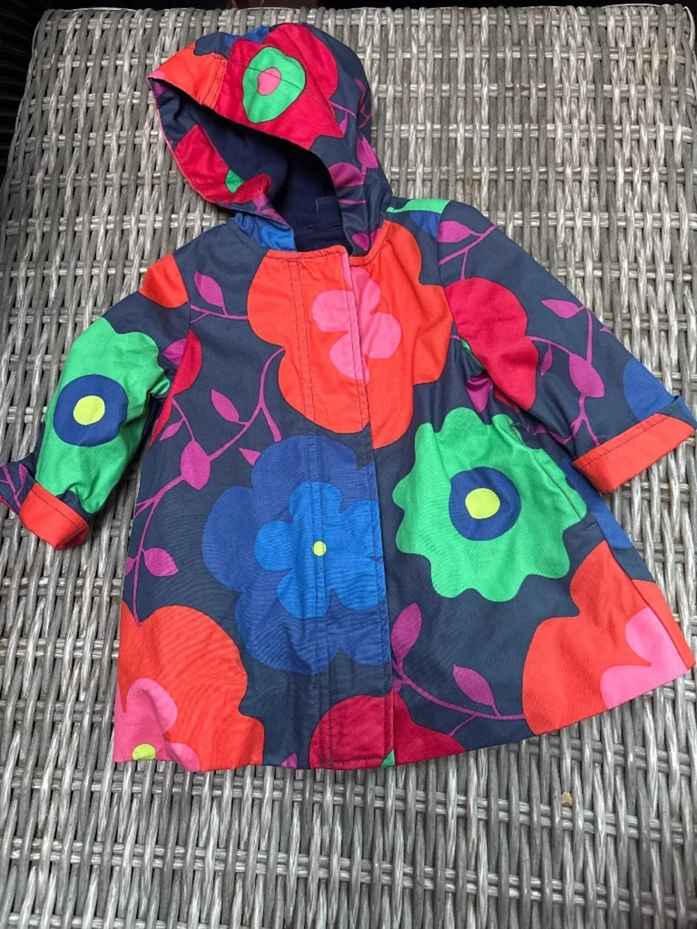 Gap raincoat: Color Hula floral print, size 12-18 months